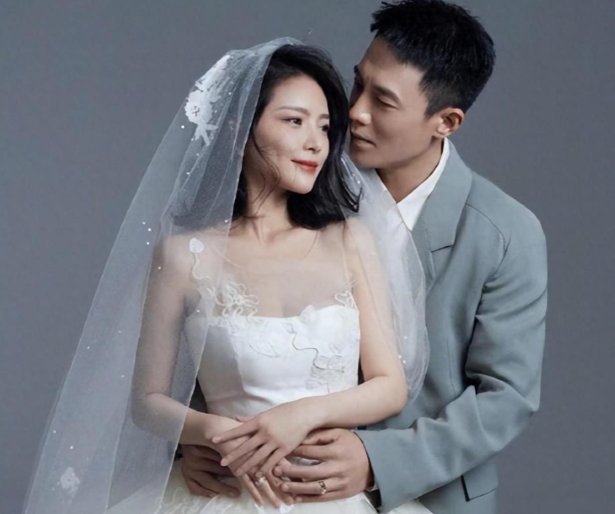 杜淳新婚发现妻子王灿身份证,惊觉落入婚姻陷阱