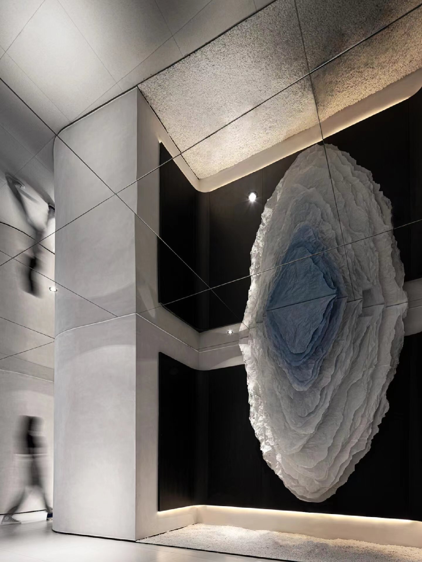 镜面不锈钢蜂窝板吊顶:打造现代空间设计的创新之选