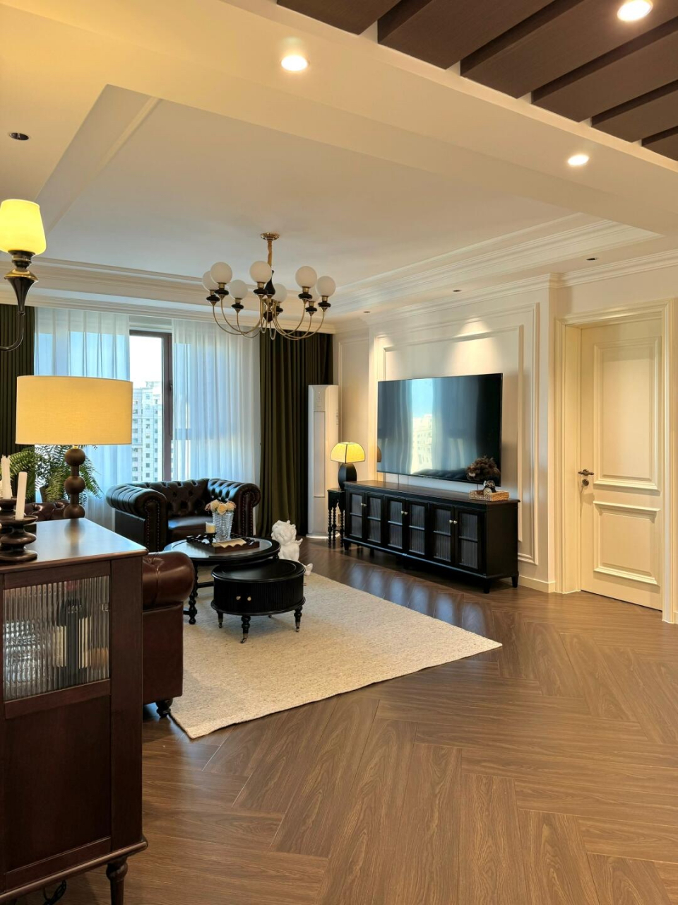 内蒙古一位90后小姐姐的家,因选择极简美式风而走红,太有品位了!