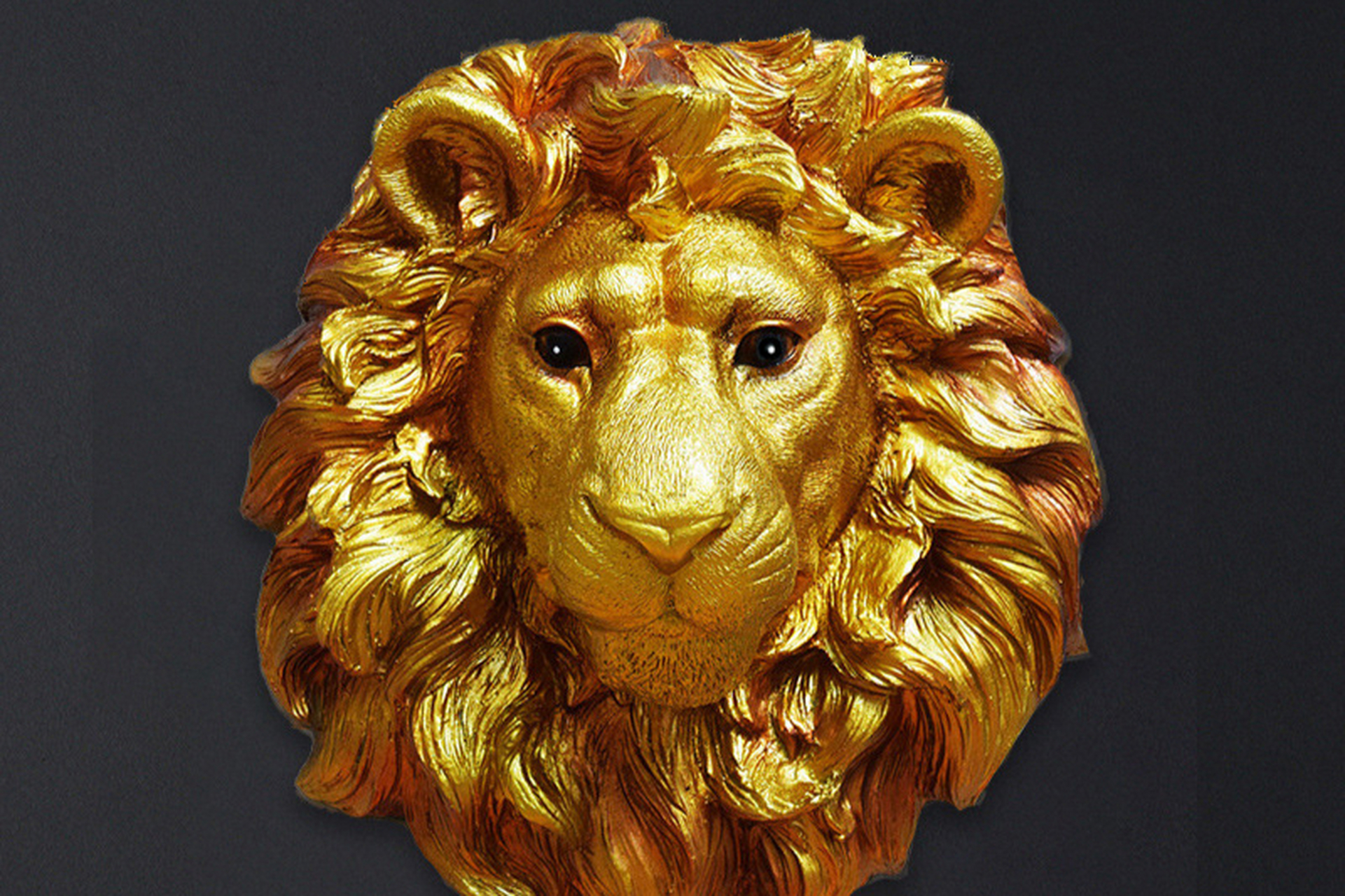 玻璃钢仿真狮子头雕塑作为艺术装饰品,以轻巧,耐用,防腐蚀等优点和