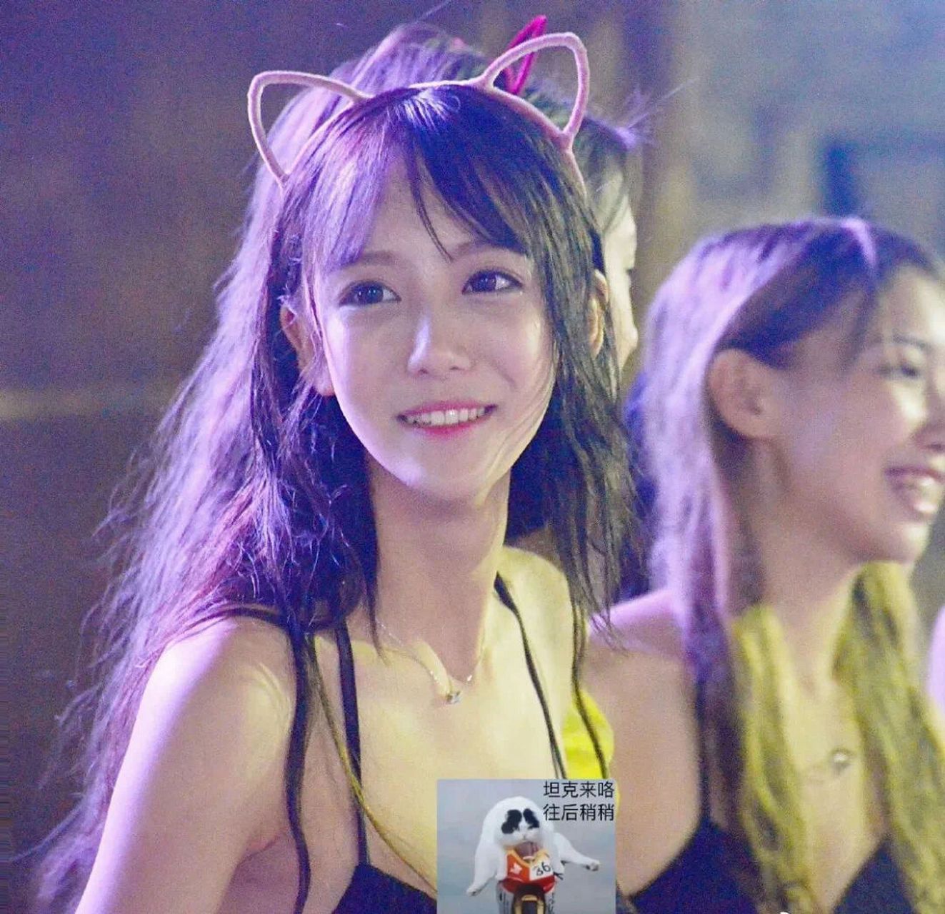 南波儿是斗鱼平台知名女主播,因结婚生子暂别直播界后离婚重返.