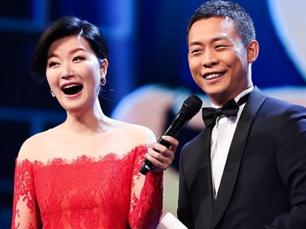 回顾:带着儿子二婚嫁张译,如今18年过去,才知道她嫁得