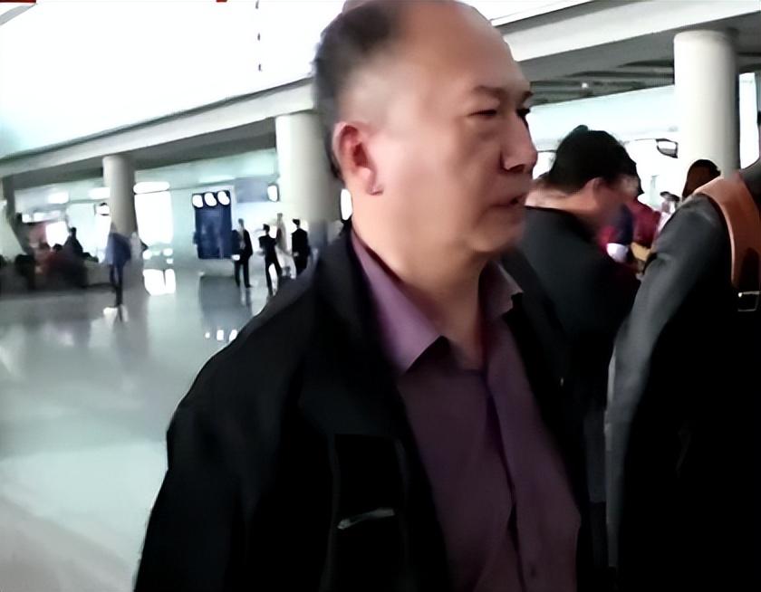 在一切稳步进行的时候,王越带着王亮见了家长.