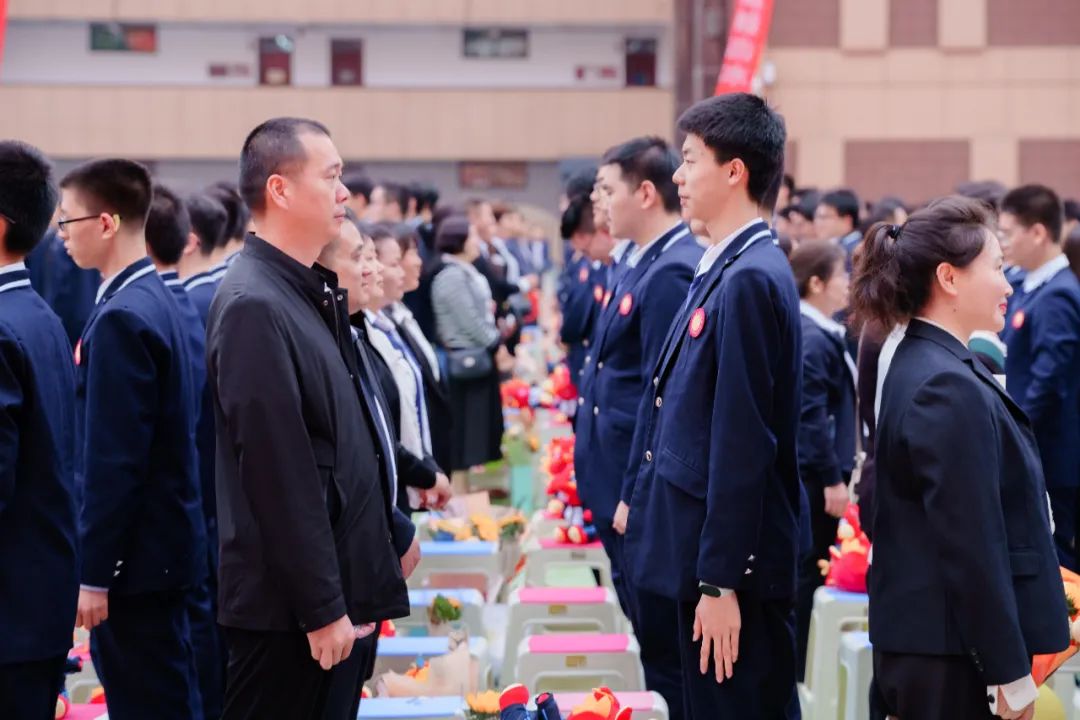 西安市第三中学名校共同体举行十八岁成人礼暨高考誓师大会