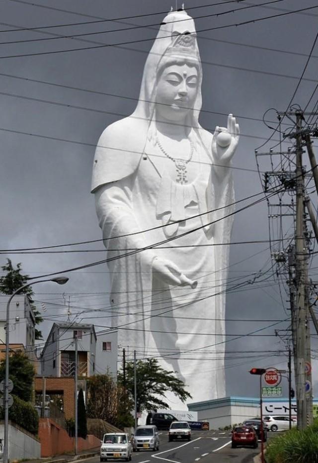 诡异的3座佛像:一座在日本剩下2座都在中国,其中最高有208米