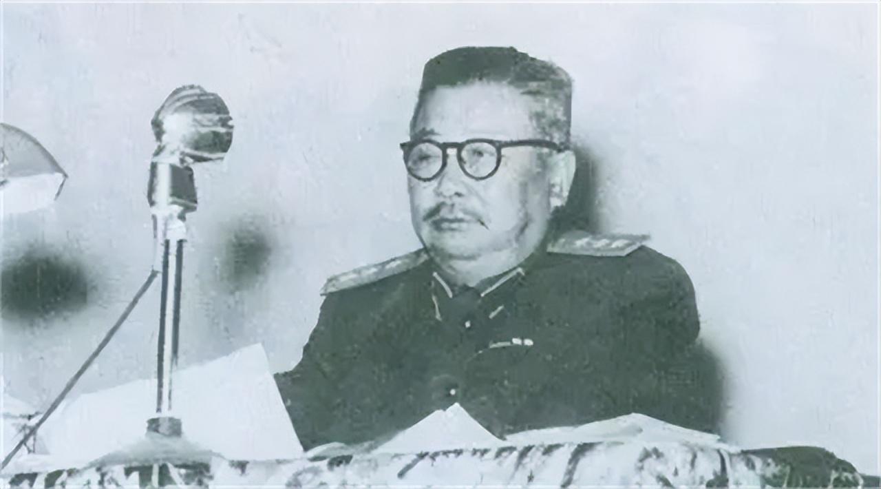 "被唤作刘杞夫的男子重重点头,身为钱壮飞的女婿,他知道钱壮飞的工作