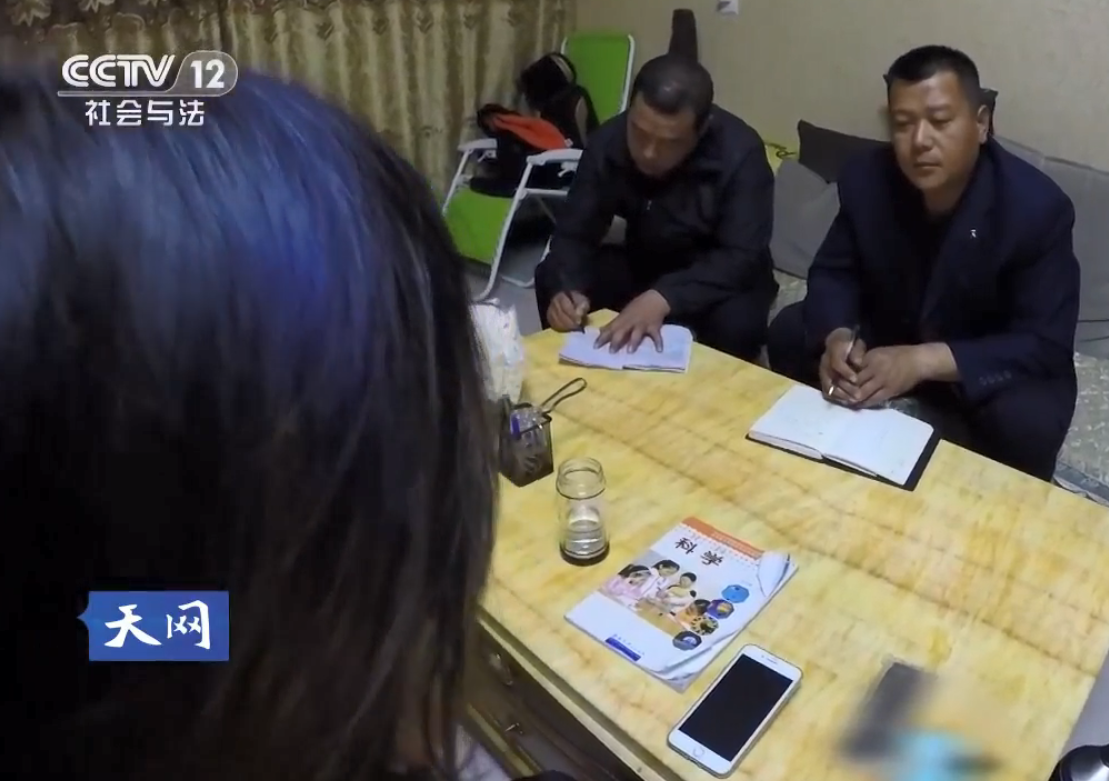 2018年,内蒙男孩被绑架,次日自己回家,"绑匪"却横死河边