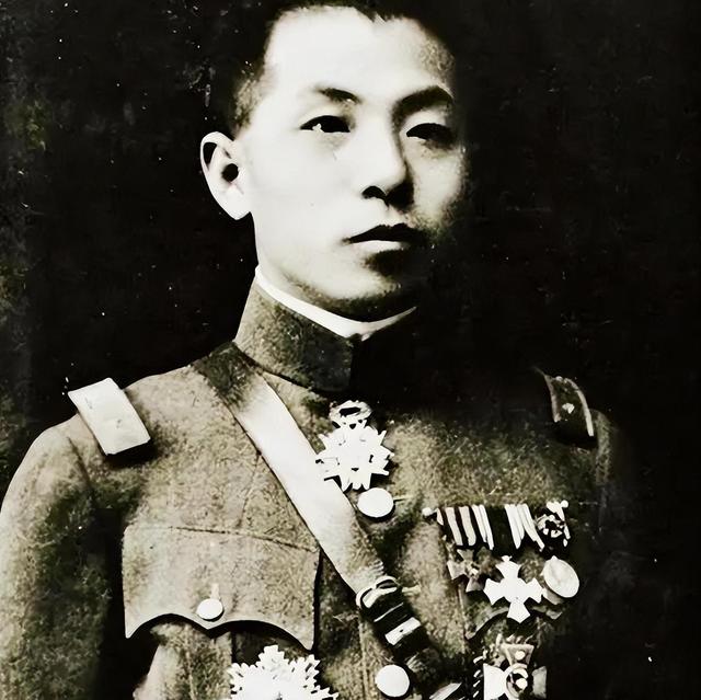 张学良晚年坦言此生最不后悔的是西安事变最后悔的是另一件