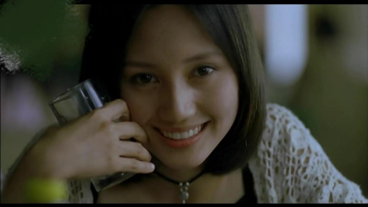 可惜当时的袁泉满脑子都是学习,无心恋爱.