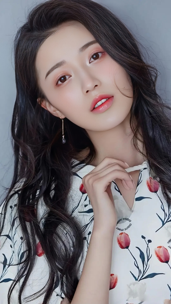 超高清明星壁纸分享:谋女郎,张慧雯  #明星# #美女#  #性感美女