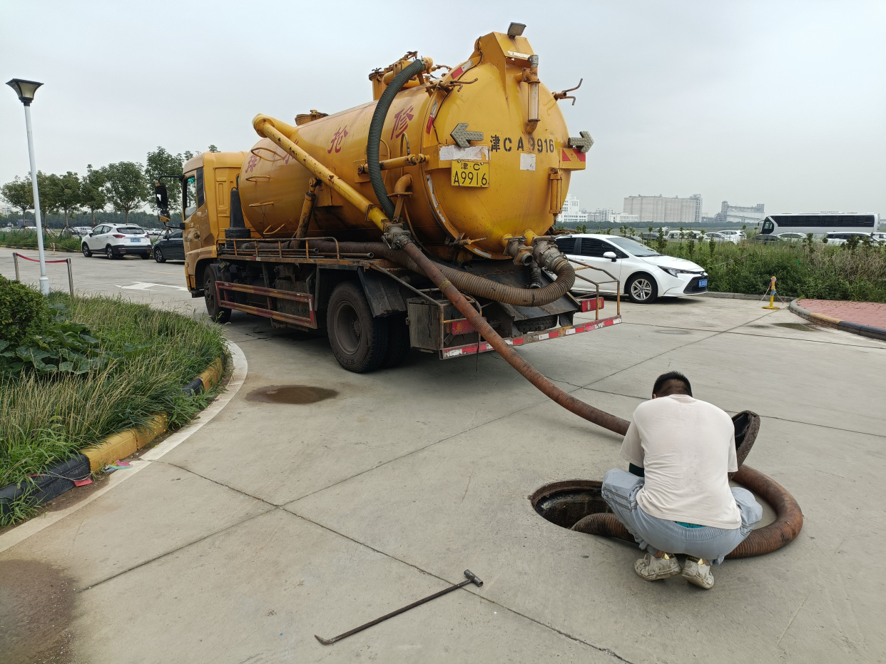 唐山滦县污水管道疏通 清理沉淀池 市政雨水管道清淤 一站式