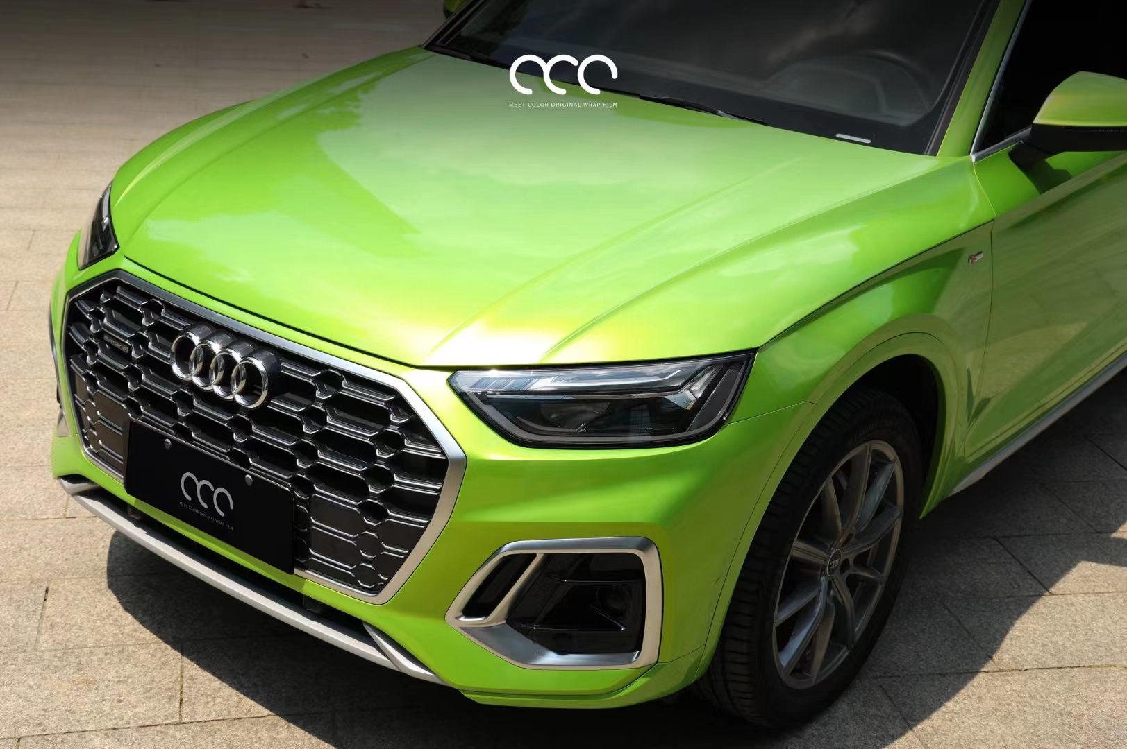 奥迪q5漫彩渐变亮面赛道绿改色膜,不挑季节的颜色