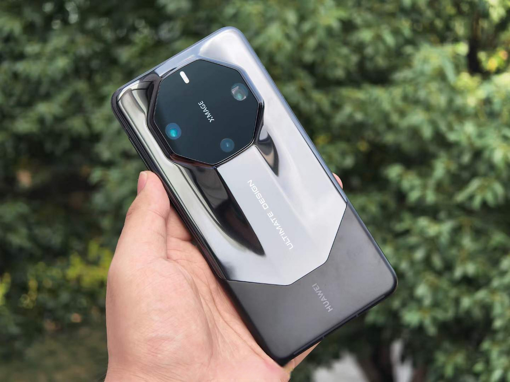 16gb 1tb突降1900元,华为旗舰新低价,ip68防水 鸿蒙os 卫星通信