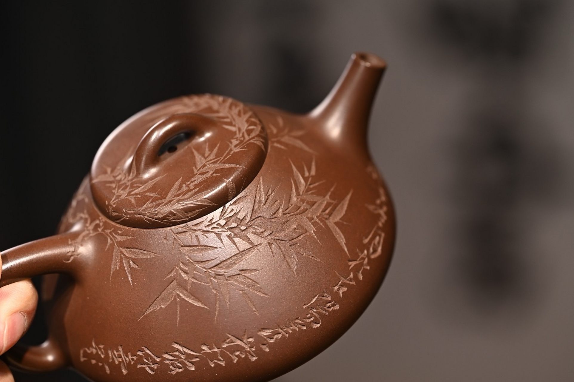 实力派 奉燕琦制壶 黄松刻绘 67原矿紫泥,230cc#宜兴紫砂壶# #紫砂