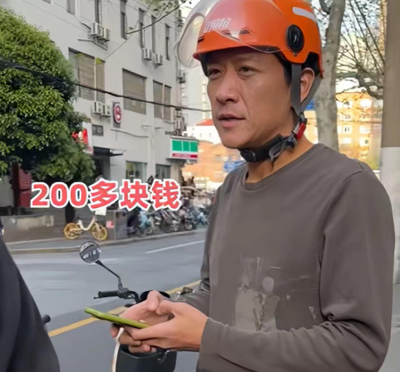 同样是拍"外卖员"的生活,把韩雪和徐峥放在一起,差距一目了然