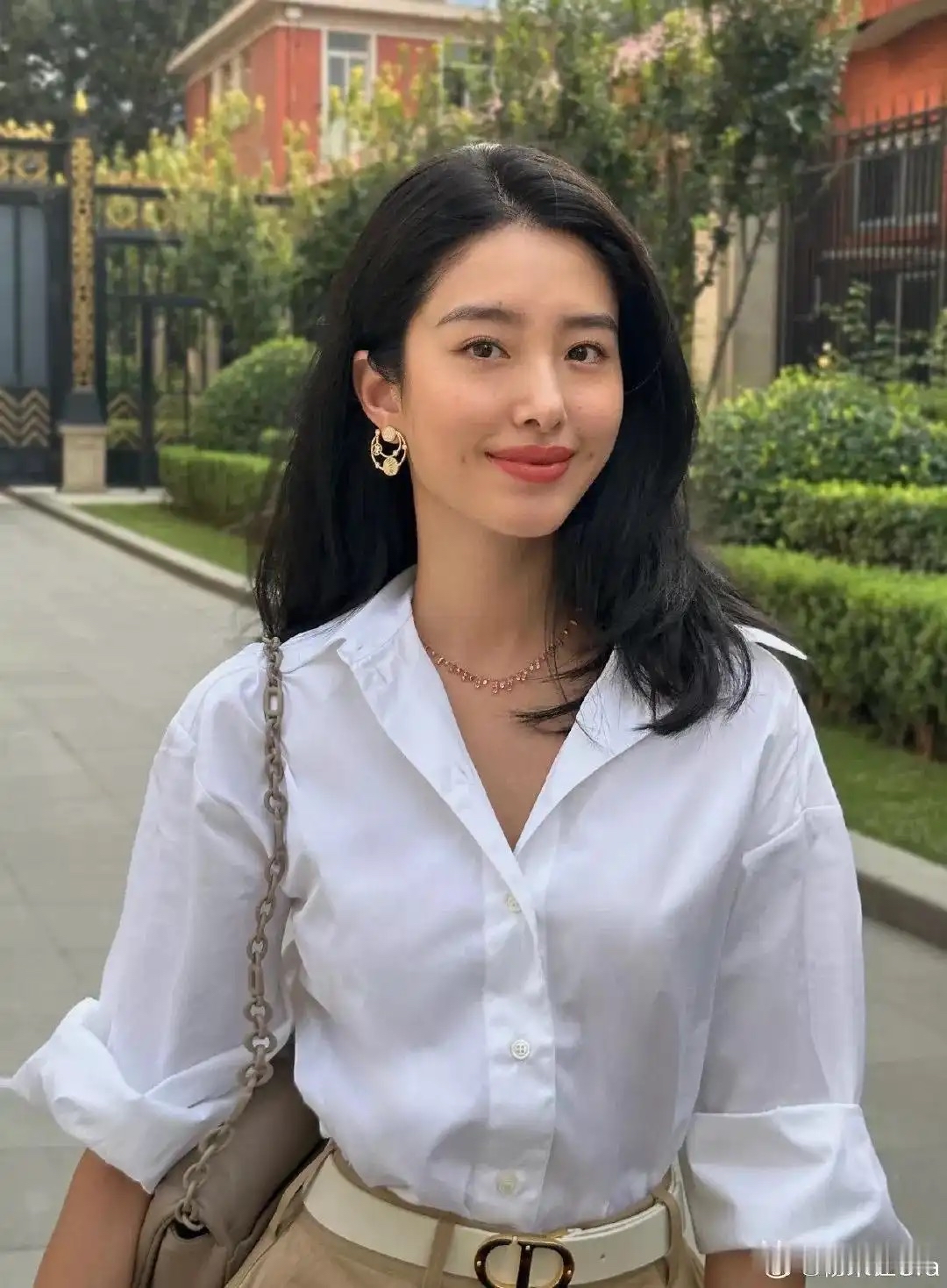 女演员杨采钰,为何"火"不起来呢?