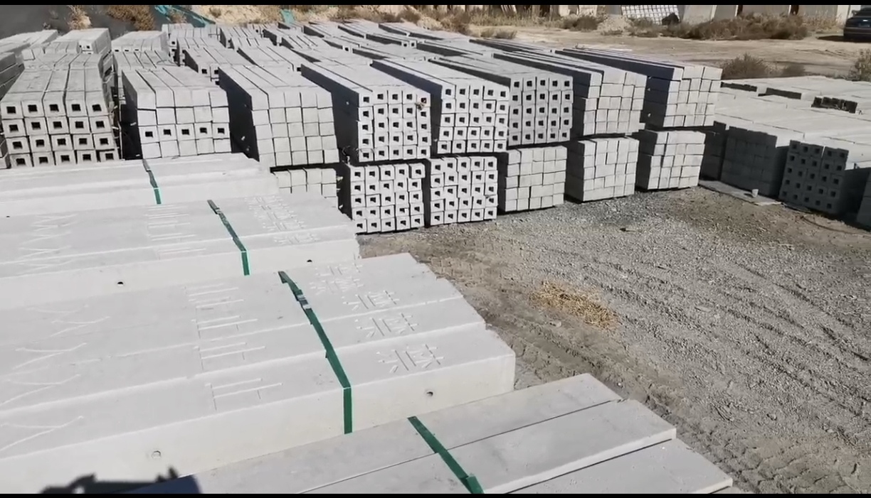 铁路防护水泥立柱水泥栅栏厂家