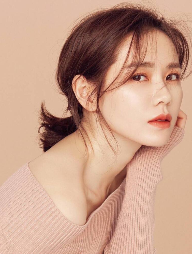 为艺术献身的女星孙艺珍中