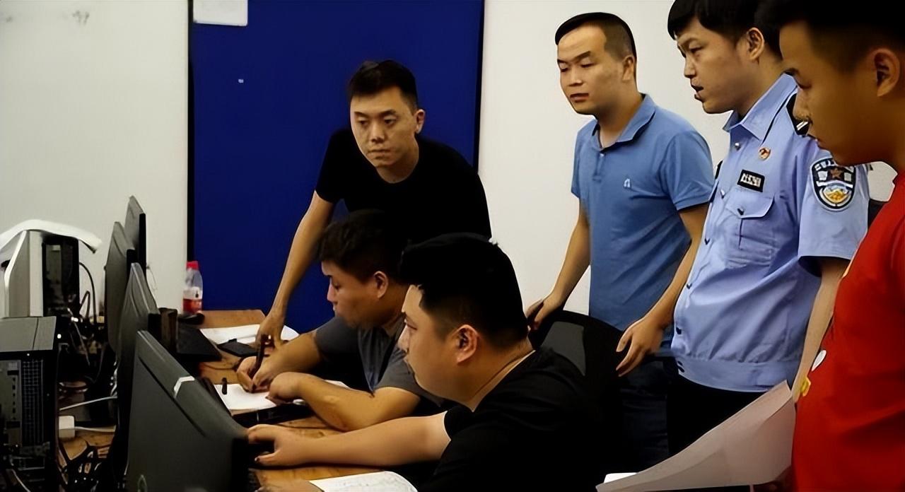 2012年,广东河源市公安局."李丛兰!