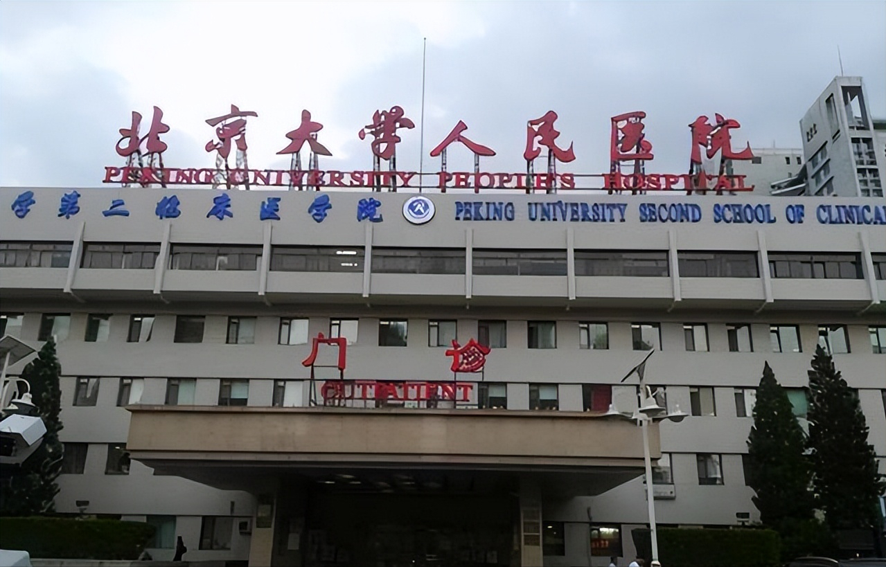 张有昌的状况,让山西医科大学第一医院很为难,他们无法从张有昌身上
