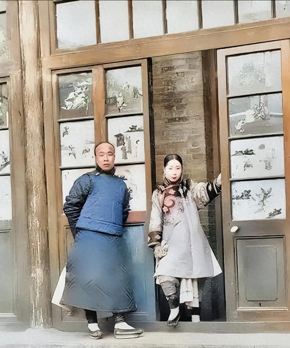 清末照片:李鸿章的侍妾冬梅,人工上色后光彩照人,颜值不输明星