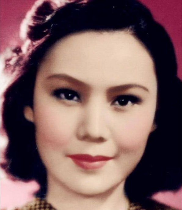 回顾新中国22大影星已故的15位演员,最大的100岁,个个令人惋惜