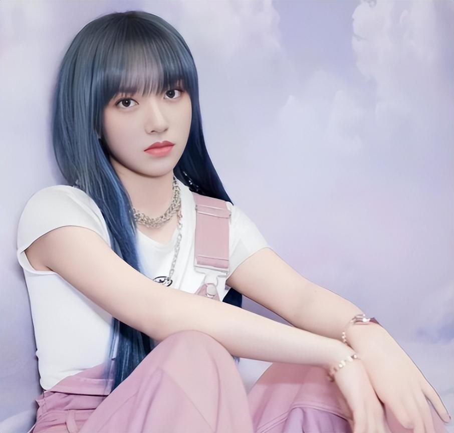 回顾:初见光鲜,再见白发,发际线后移,这11位明星个个心酸