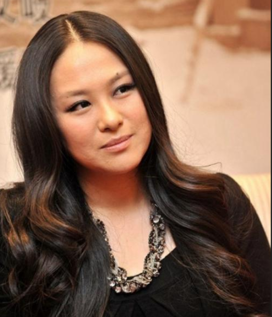 回顾:再看《潜伏》,路人逆袭成大明星,盛乡出狱变化太大