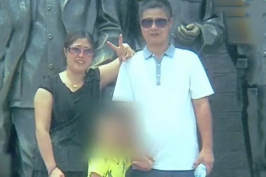 结婚22年 ,为刘健生了两个儿子.