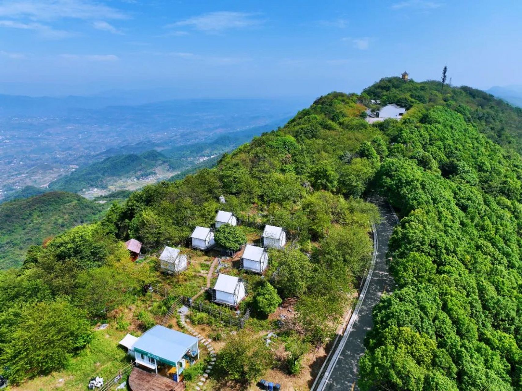 花满山城#云龟山位于重庆大盛镇天险洞村,海拔1034米,这里可以登高