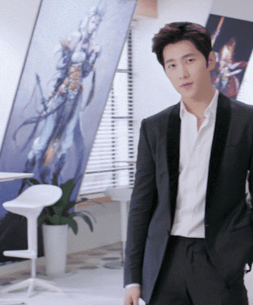 回顾:"帅而不自知"的杨洋,怎么就走上了张翰老路变得愈发油腻