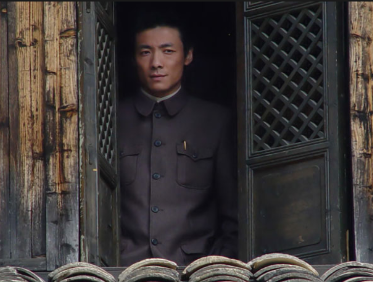 回顾:再看《潜伏》,路人逆袭成大明星,盛乡出狱变化太大