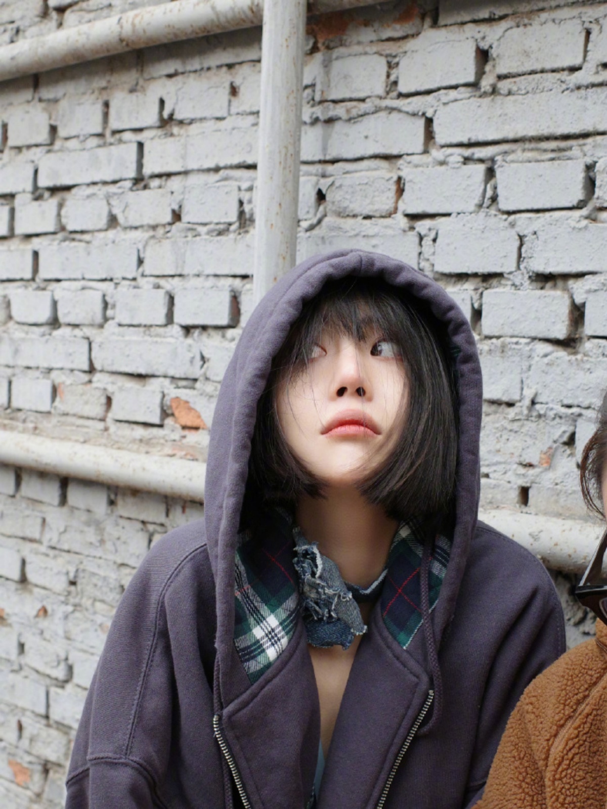 李溪芮以前发缝没有这么宽离嘉之后这么愁吗 不过依然很美 李溪芮