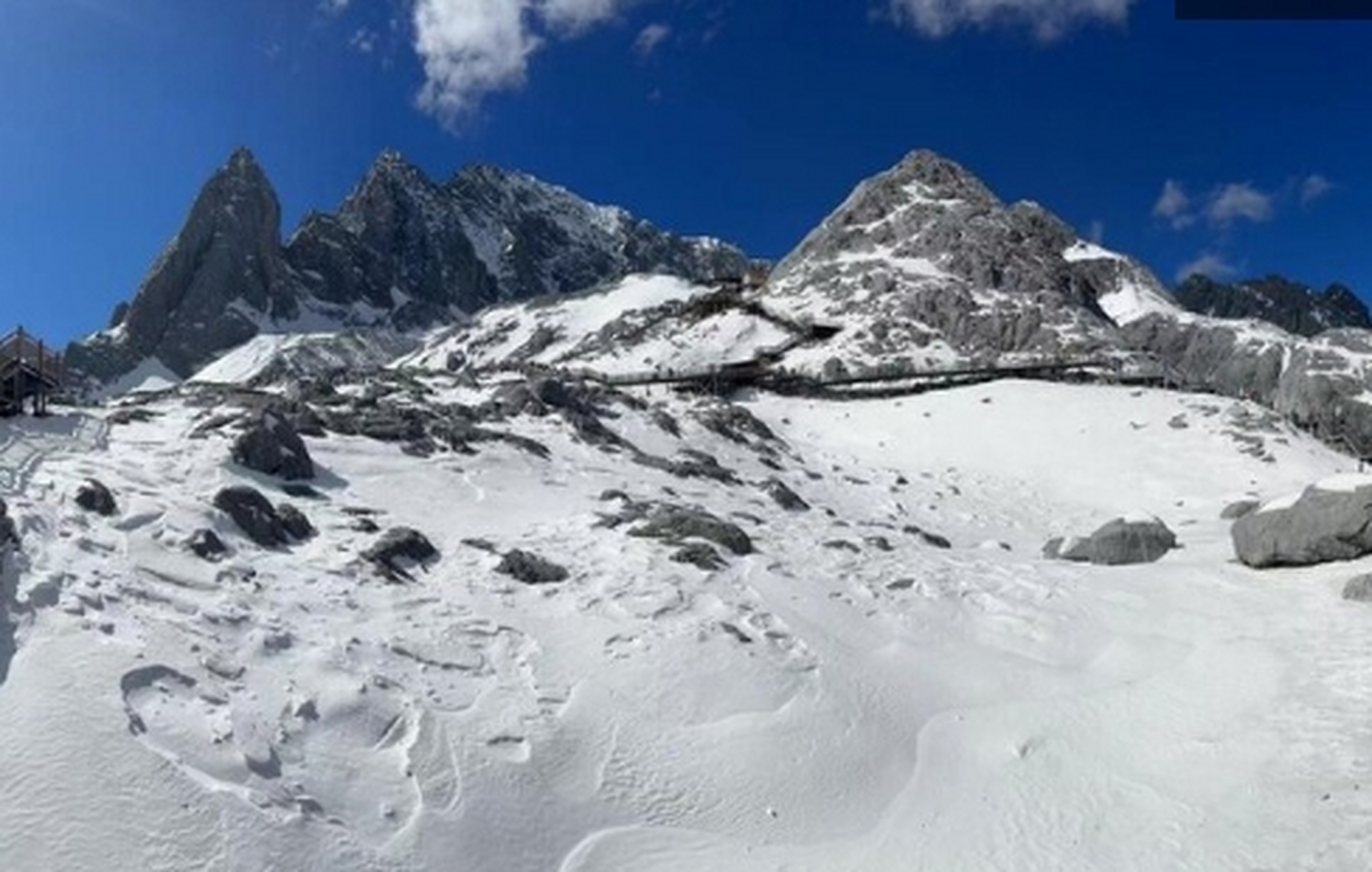 1,梅里雪山——迪庆 2,玉龙雪山——丽江市 3,鸡足山——大理 4,大理
