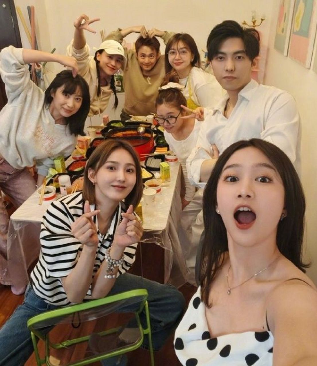 《巴啦啦小魔仙》严莉莉扮演者刘美33岁状态真好 刘美含在社交平台晒