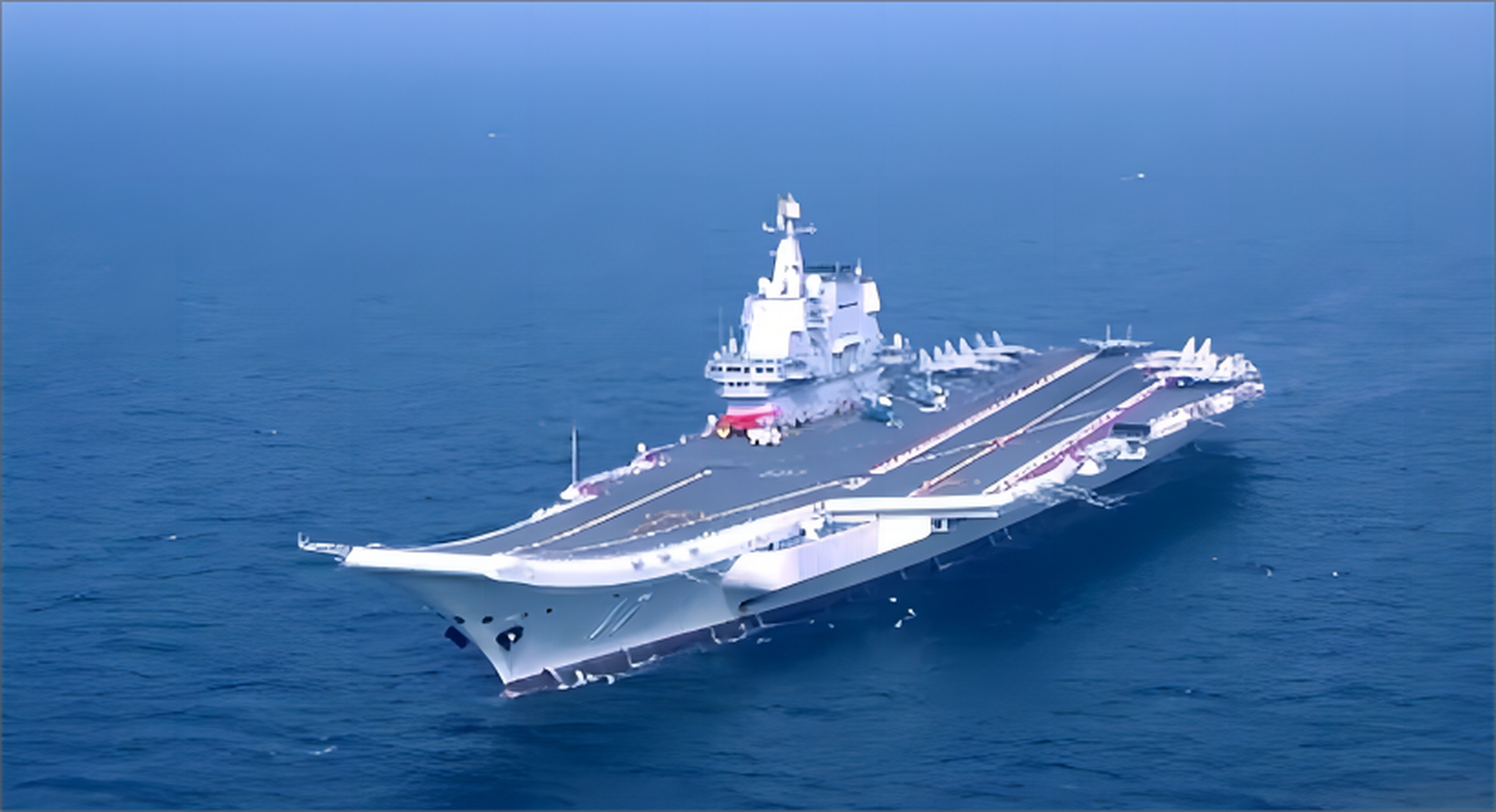 中国现有的三艘航空母舰  1,辽宁舰(舷号:16),服役时间:2012年9月25日