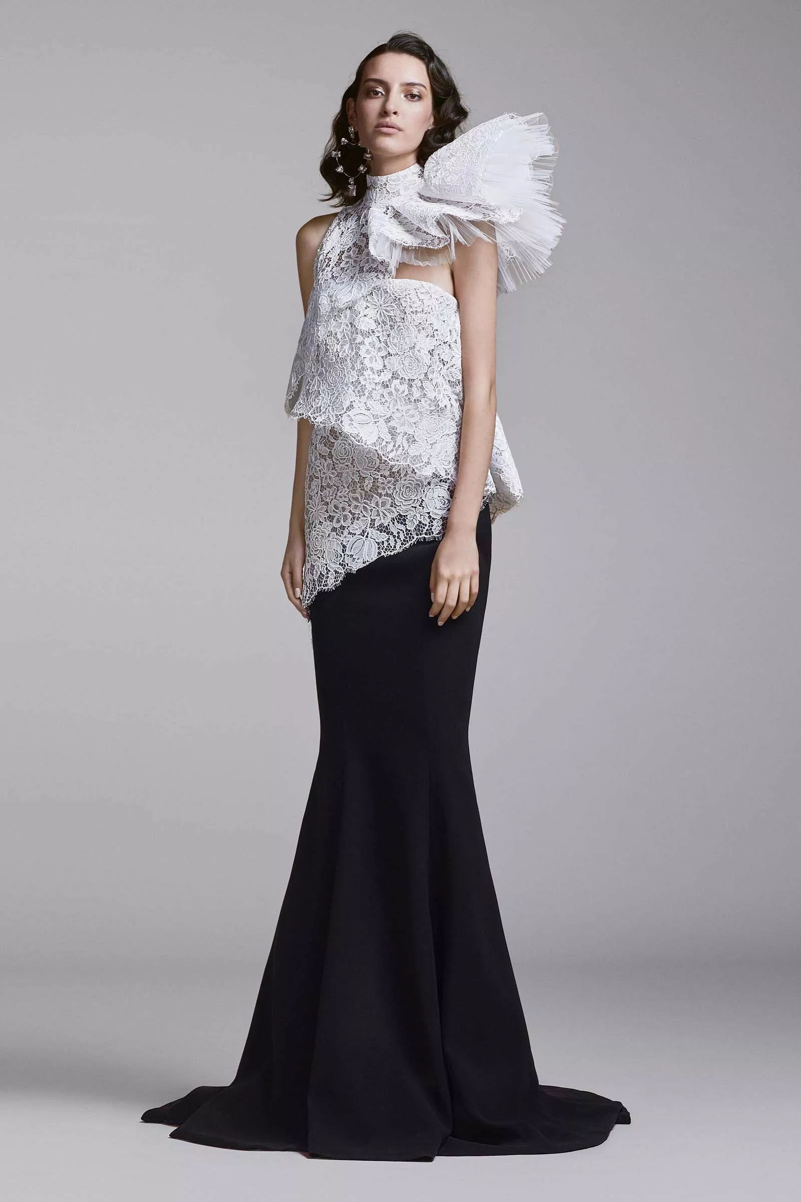 georges chakra 2020 秋冬高定,用黑白色设计服装,好做也不好做