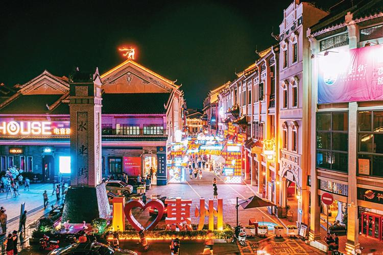 水东街美食街:寻味之旅,必尝的地道美食推荐