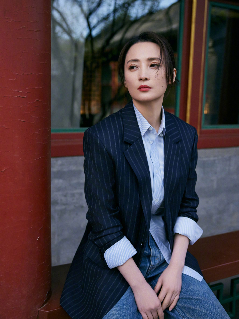 蒋勤勤美妆穿搭精选集:时尚与美丽的完美结合