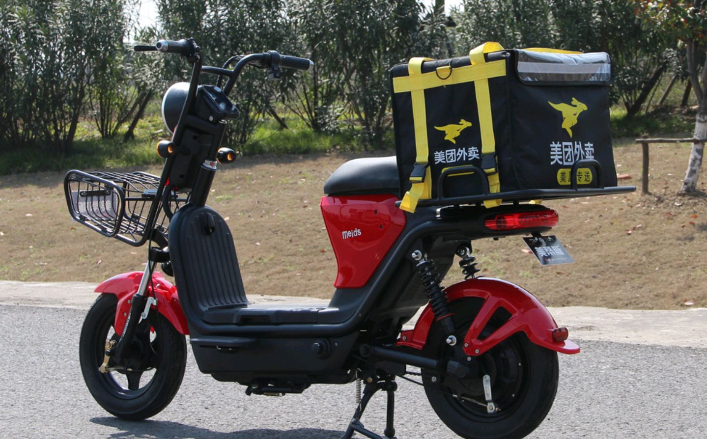 为什么广东外卖小哥对深远电动车"情有独钟"?为你揭秘其中原因
