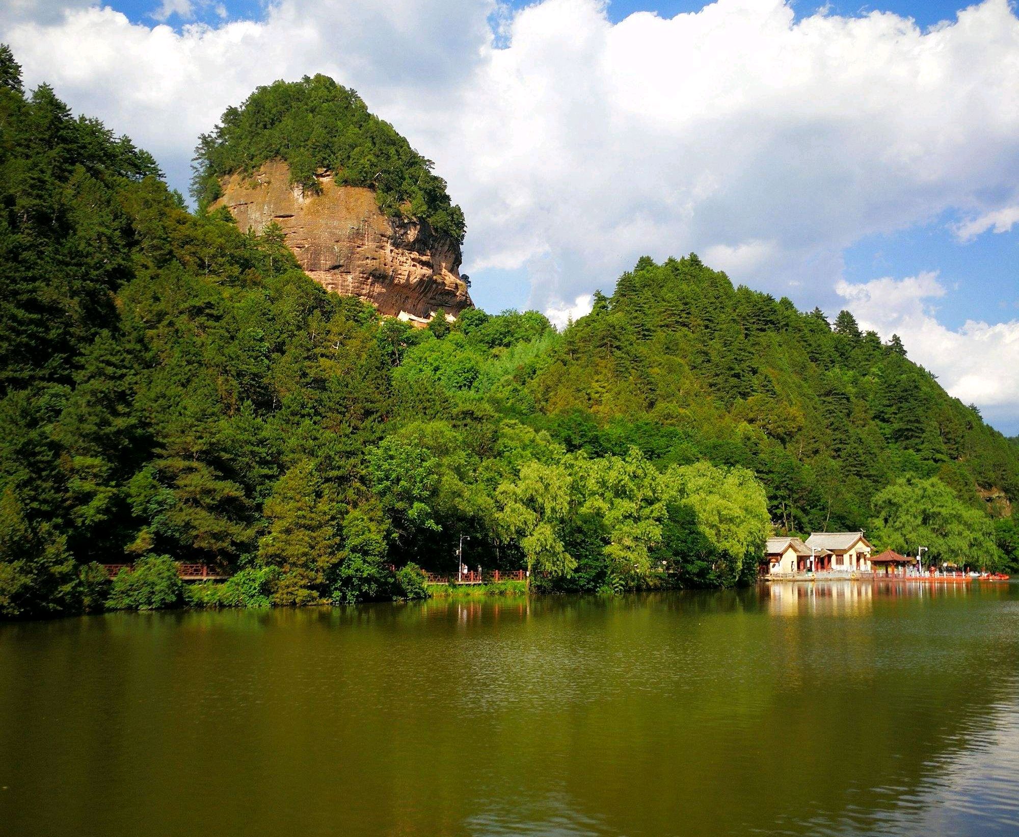 去甘肃天水吃麻辣烫一定要去的景点
