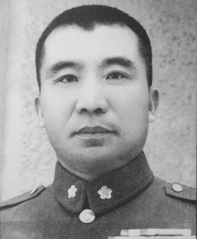 60年张灵甫遗孀回台,74师老兵设宴坐满20桌,陈毅的担忧不无道理