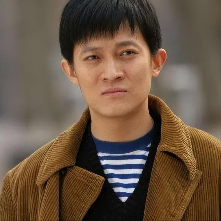 杨志刚小时候一直不理解,为什么总是有人叫错自己的名字,自己明明跟