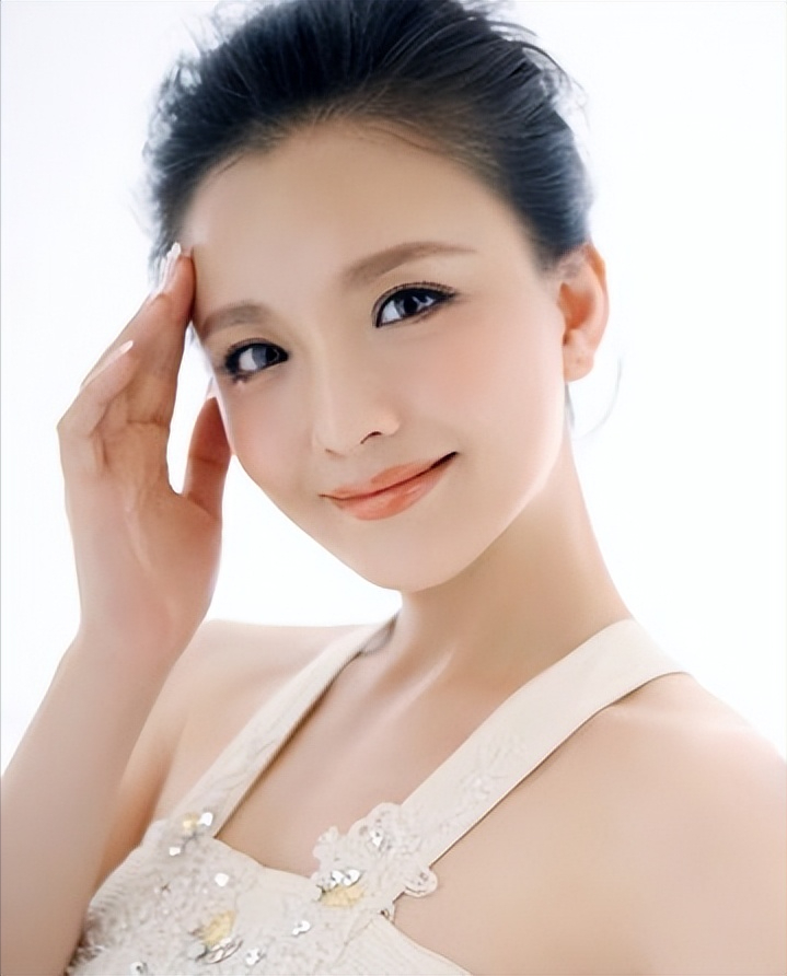 纪实 孙茜因《甄嬛传》爆火,嫁入豪门,后为自己的狂傲付出代价