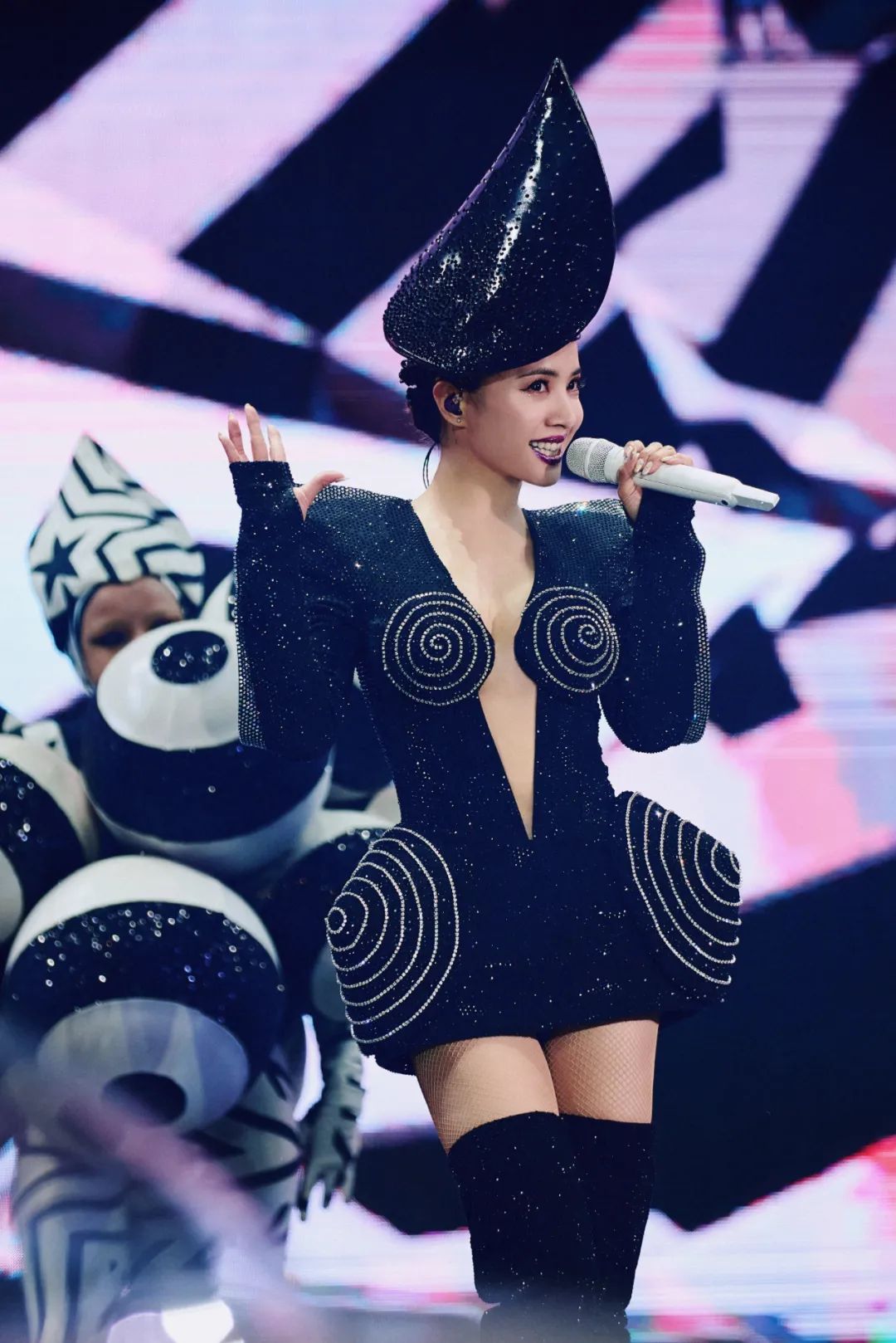 蔡依林温州演唱会,雨下的再大又怎样～开心的淋一场!