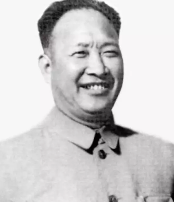 1942年,彭老总贴身警卫遇害,调查后:竟牵扯出一桩惊人大案!