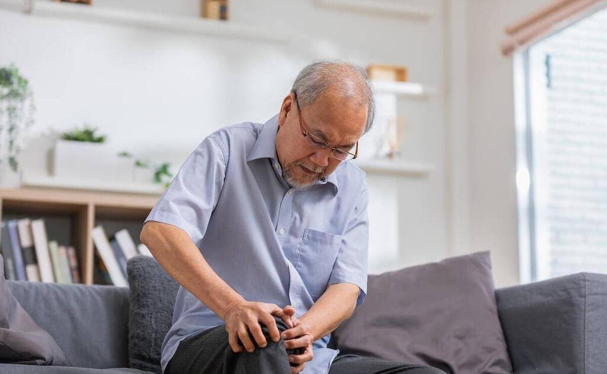 长期吃他汀,导致血糖,转氨酶,肌酸激酶升高了,还能继续吃吗?