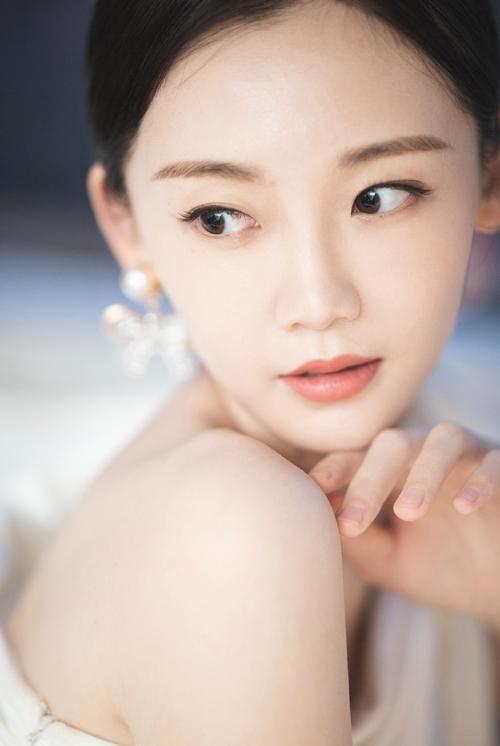 苗苗的白衬衫惊艳全场,实在太养眼了啊