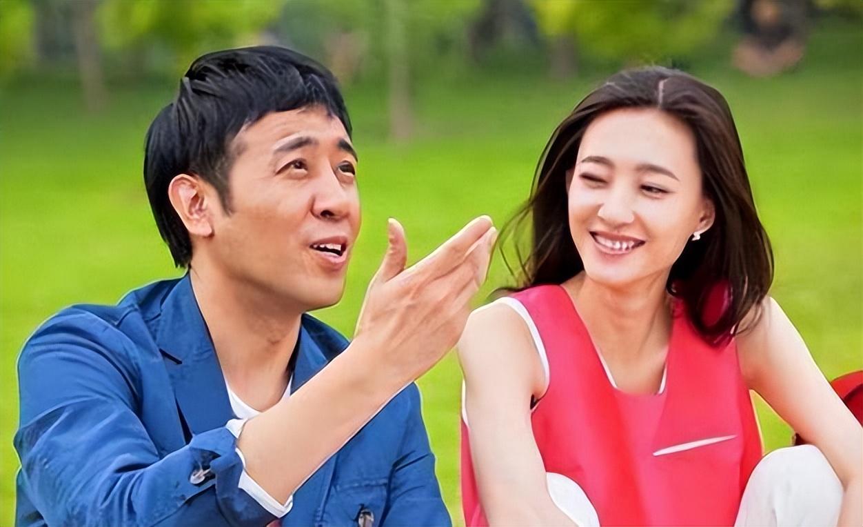 那时候于和伟和王丽坤可是被拍到了实锤,虽然两人都出来辟谣了,可这事