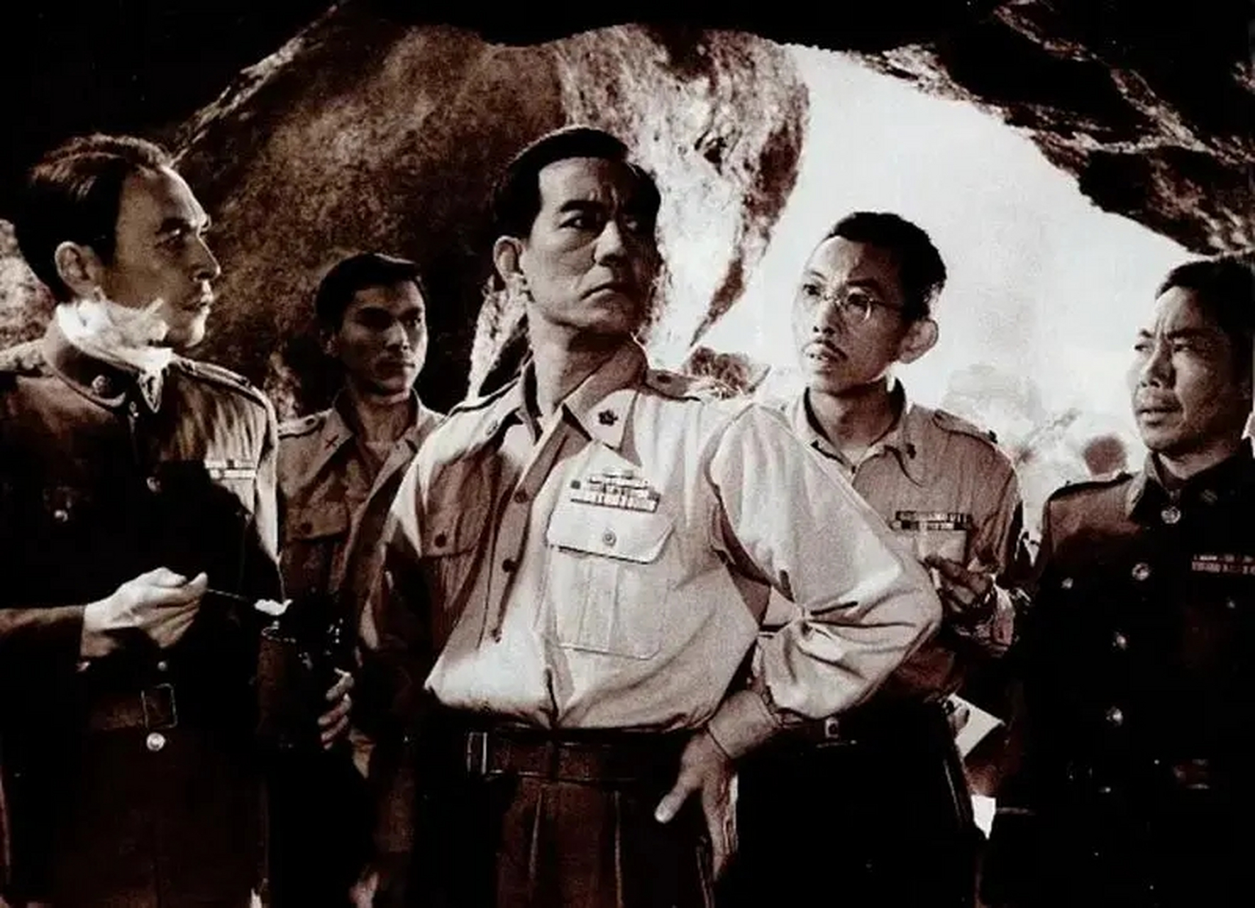 【令人难忘的老电影人】还记得《红日》张灵甫,《鸡毛信》海娃父饰演